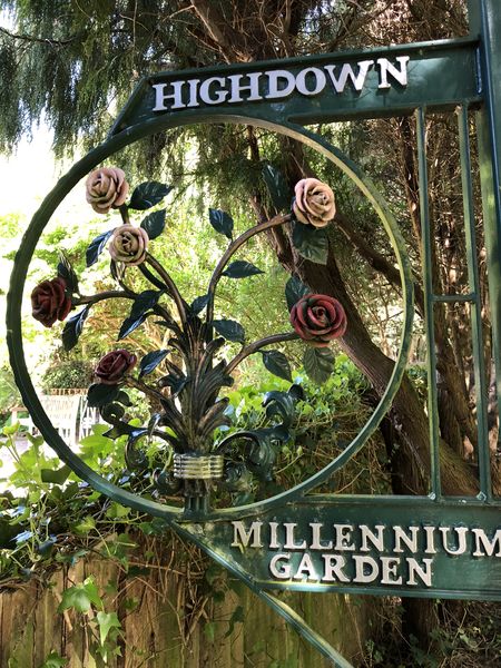Eingang zum Millennium Garden