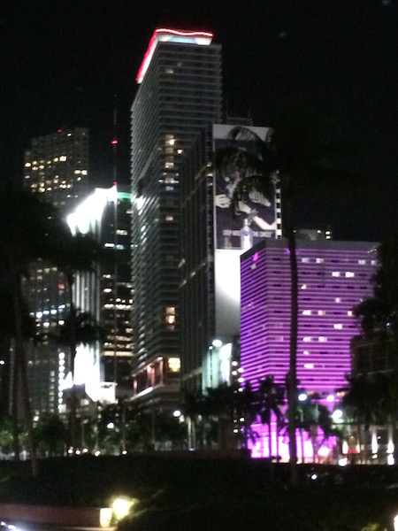  Miami bei Nacht