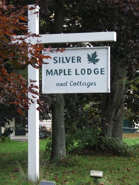 Silver Maple Lodge
