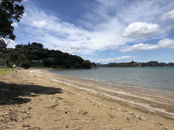 Oamaru Bay mit Sand