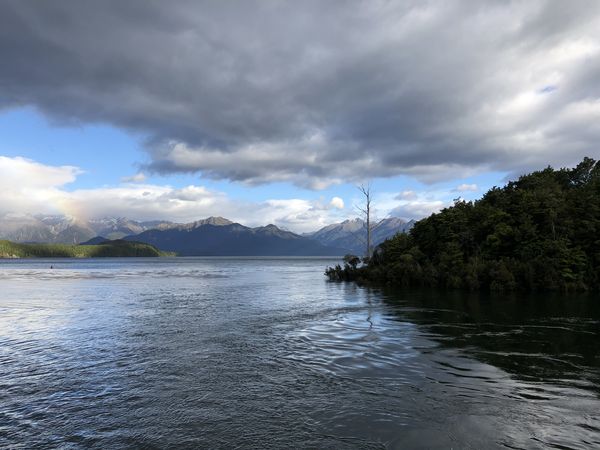 Fahrt über den Lake Manapouri 
